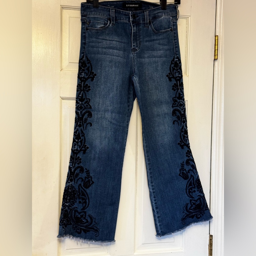 Liverpool Embroidered Ankle Jeans